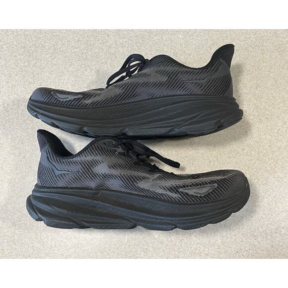Hoka Men\'s Size 8.5 D -Clifton 9 Running Shoes Triple Black Colorway -Sneakers main image 4